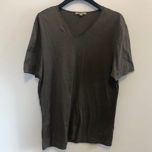 Burberry gray T-shirt